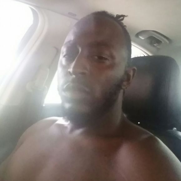 Meet your Posher, Akeem - Picture 1 of 1